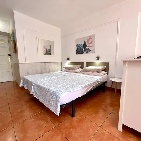 Sol Y Relax En Piscina Comunitaria Y Terraza Apartamento