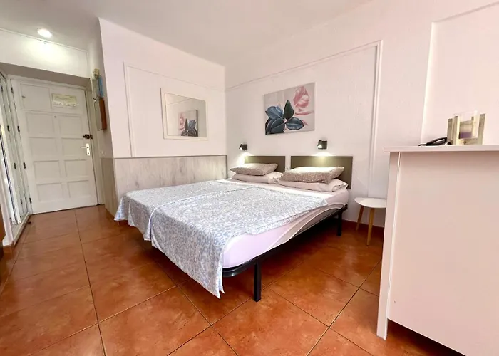 Sol Y Relax En Piscina Comunitaria Y Terraza Apartamento